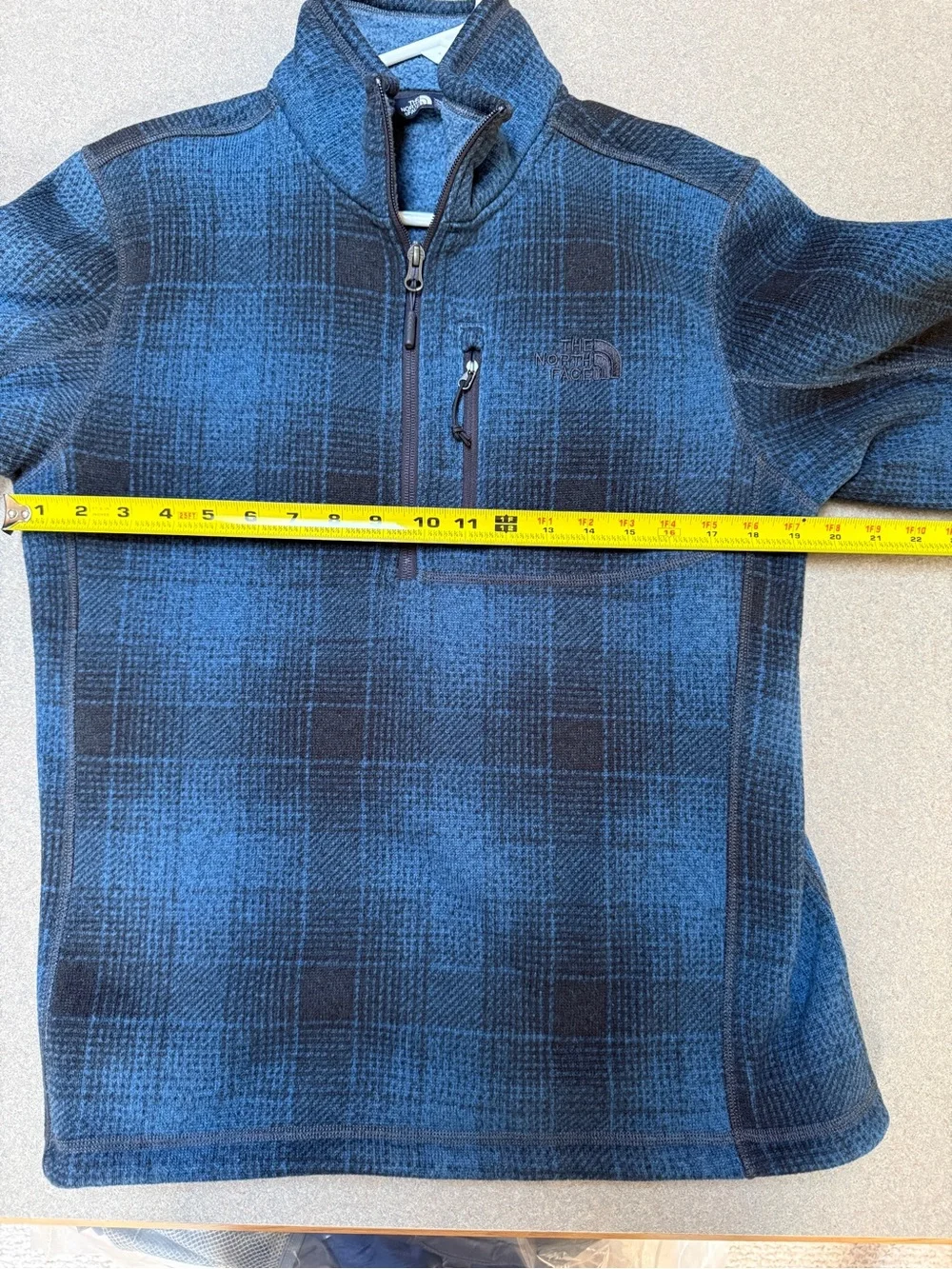 The North Face Plaid Fleece Quarter Zip Pullover Blue Black Men’s Small